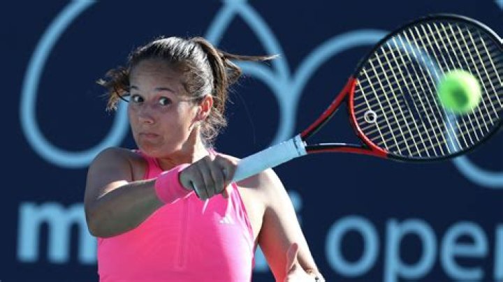 WATCH Daria Kasatkina and girlfriend Natalia Zabiiako share