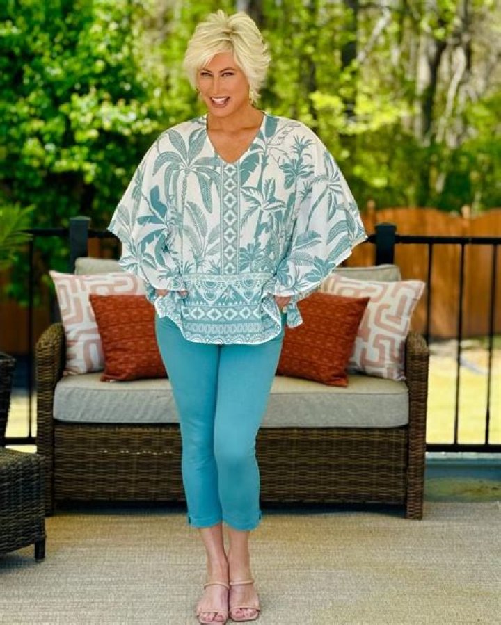 What is Kim Gravel's Net Worth and Salary in 2022?Explore her personal
