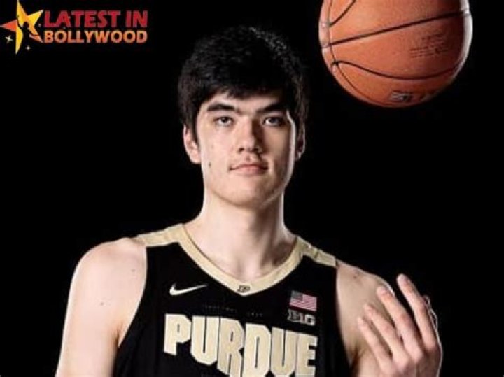 What Is Zach Edey Height ? Bio, Net Worth 2022, Age & Career