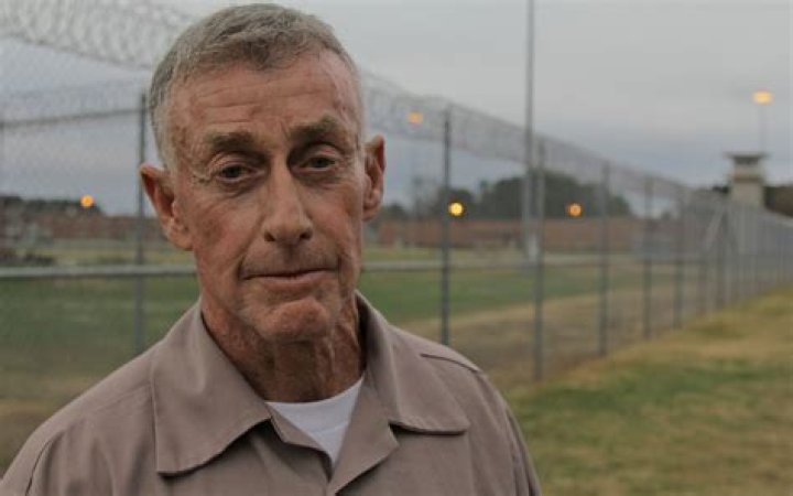 Where is Michael Peterson now in 2022? He lives in Durham in a house