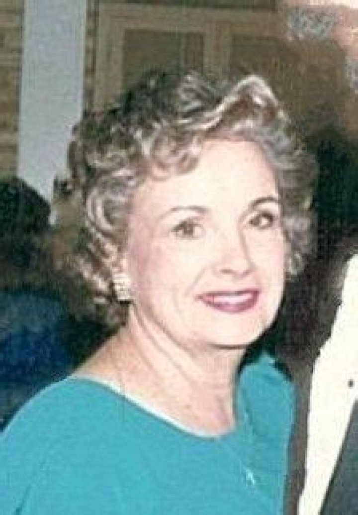 Who Is Adrienne Kimball? Know Everthing About Her?