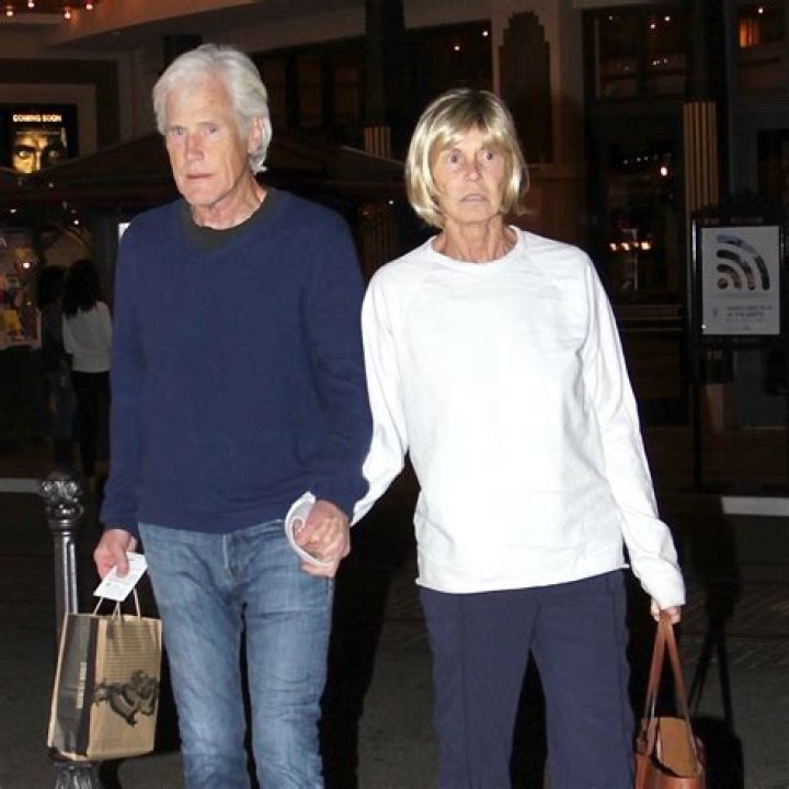 Who is Keith Morrison married to? Matthew Perry's stepdad's marital