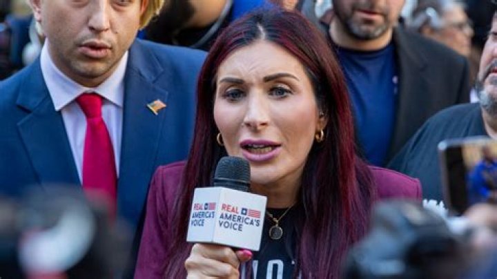 Who is Laura Loomer? Husband, Children, Net Worth, Wiki