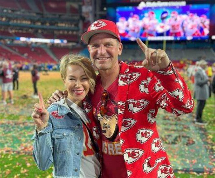 Who Is Lorra Bowyer (Clint Bowyer Wife)? Married Life, Career, Children