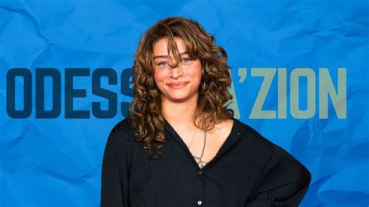 Who is Odessa A&rsquo;zion? Family, Partner, Biography