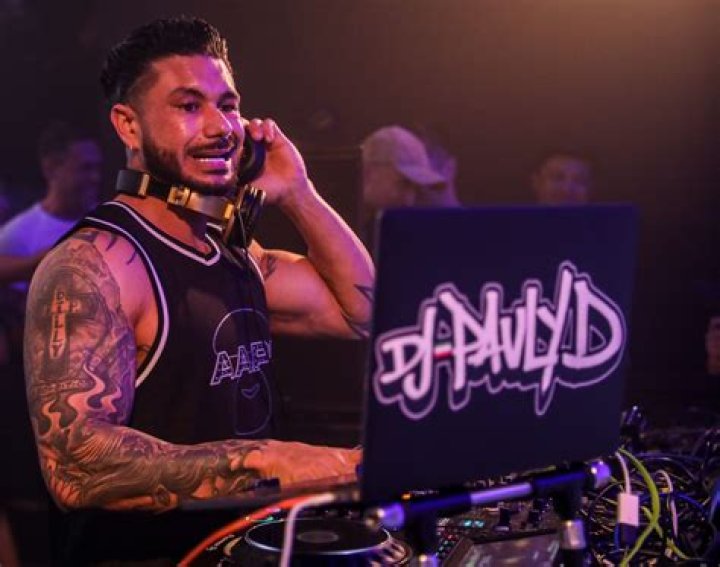 Who is Pauly D's Girlfriend/Wife? Is Pauly D Married? Does He Have Kids?