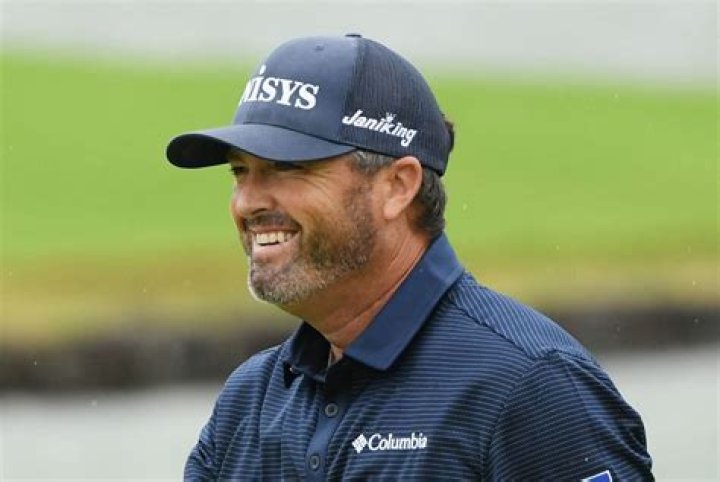 Who is Ryan Palmer's caddie?