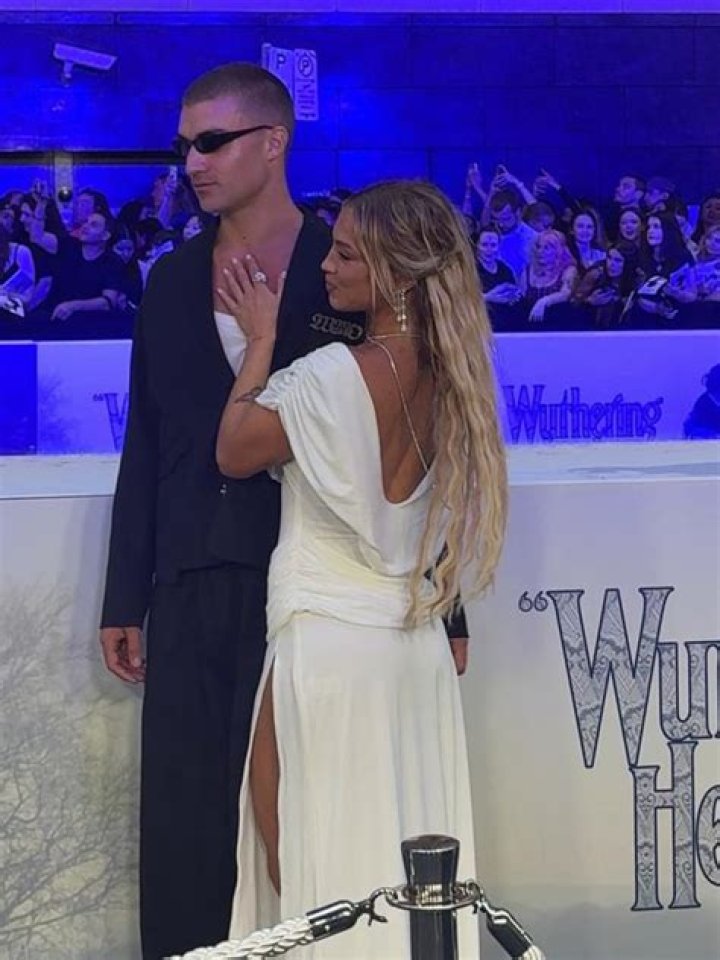 Who is Tammy Hembrow? Biography, Age, Husband, Boyfriend, Family, Net