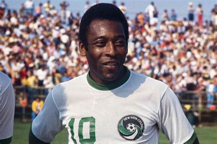 Who was Pele's wife Marcia Cibele Aoki and did they have children