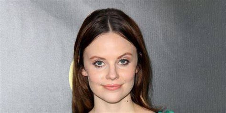 Why did Sarah Ramos left Parenthood? Husband, Net Worth, Wiki