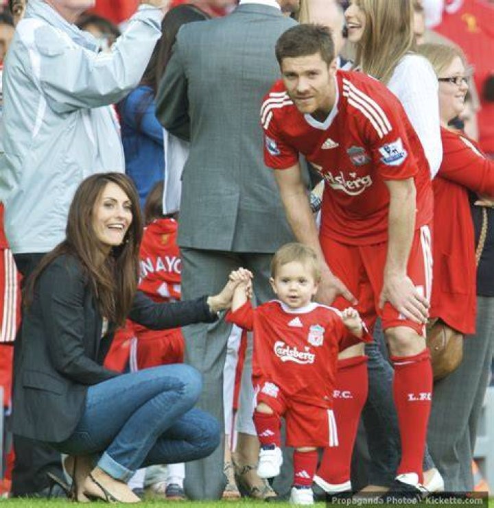 Xabi and his family Xabi Alonso Photo (25156796) Fanpop
