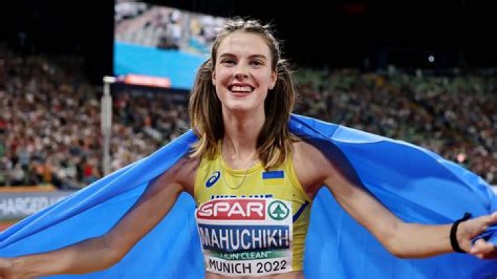 Yaroslava Mahuchikh clears a worldleading height of 2.03m in high jump